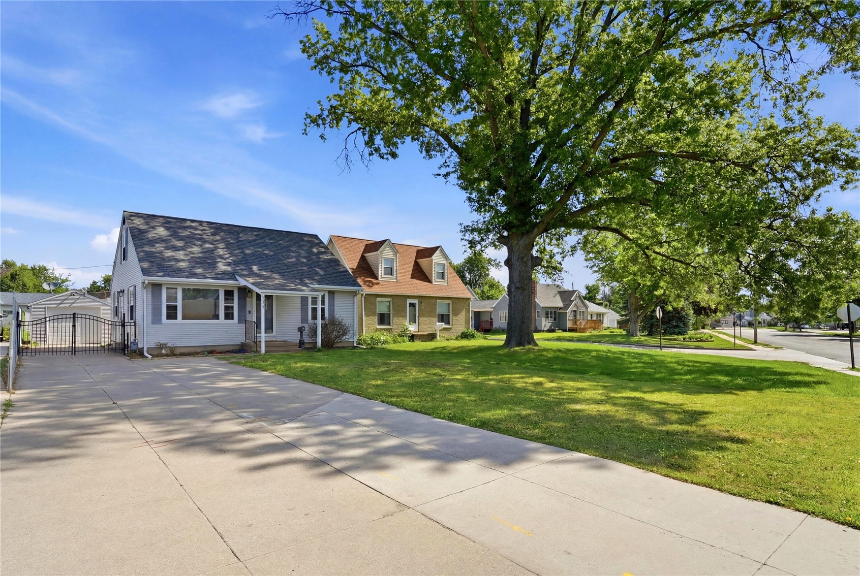 1902 Johnson Avenue NW Cedar Rapids IA 52405