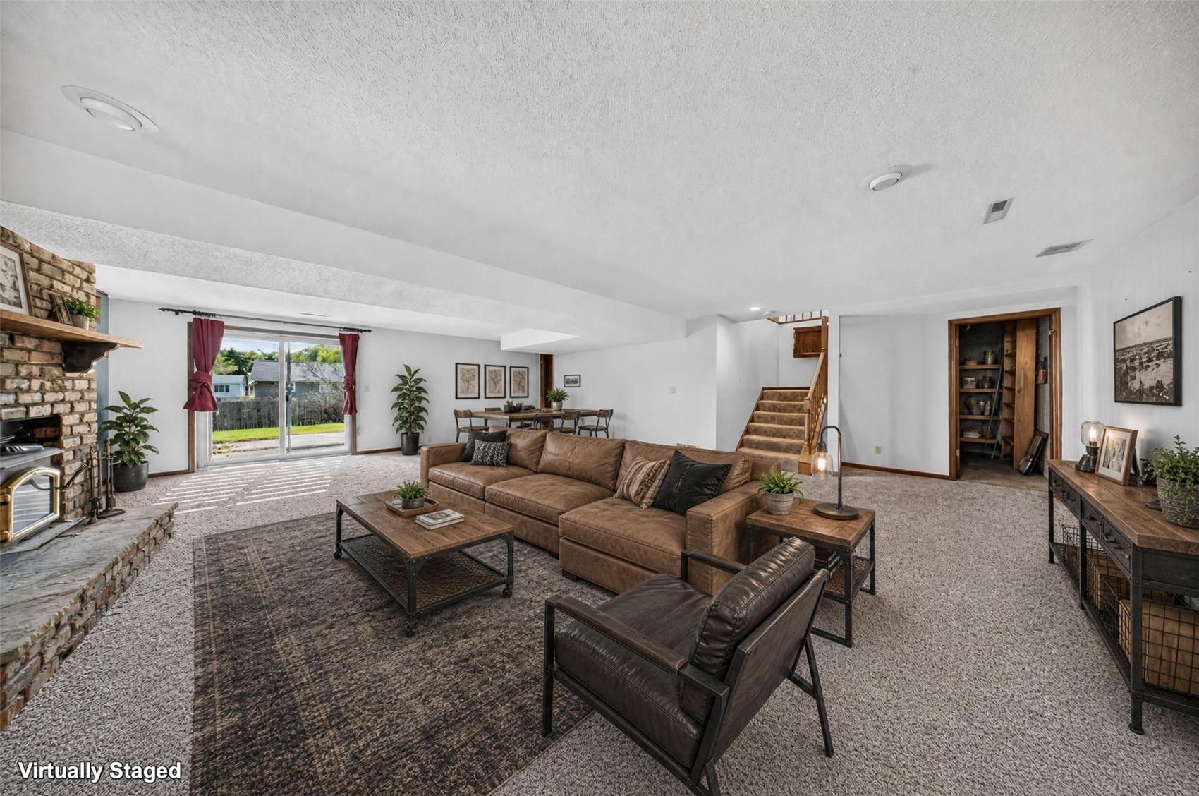 219 Boyson NE Cedar Rapids IA 52402