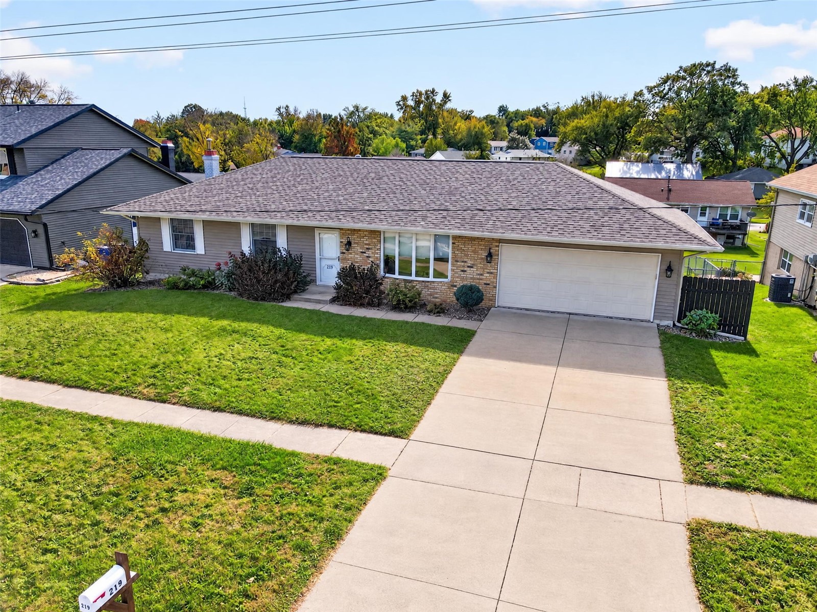 219 Boyson NE Cedar Rapids IA 52402