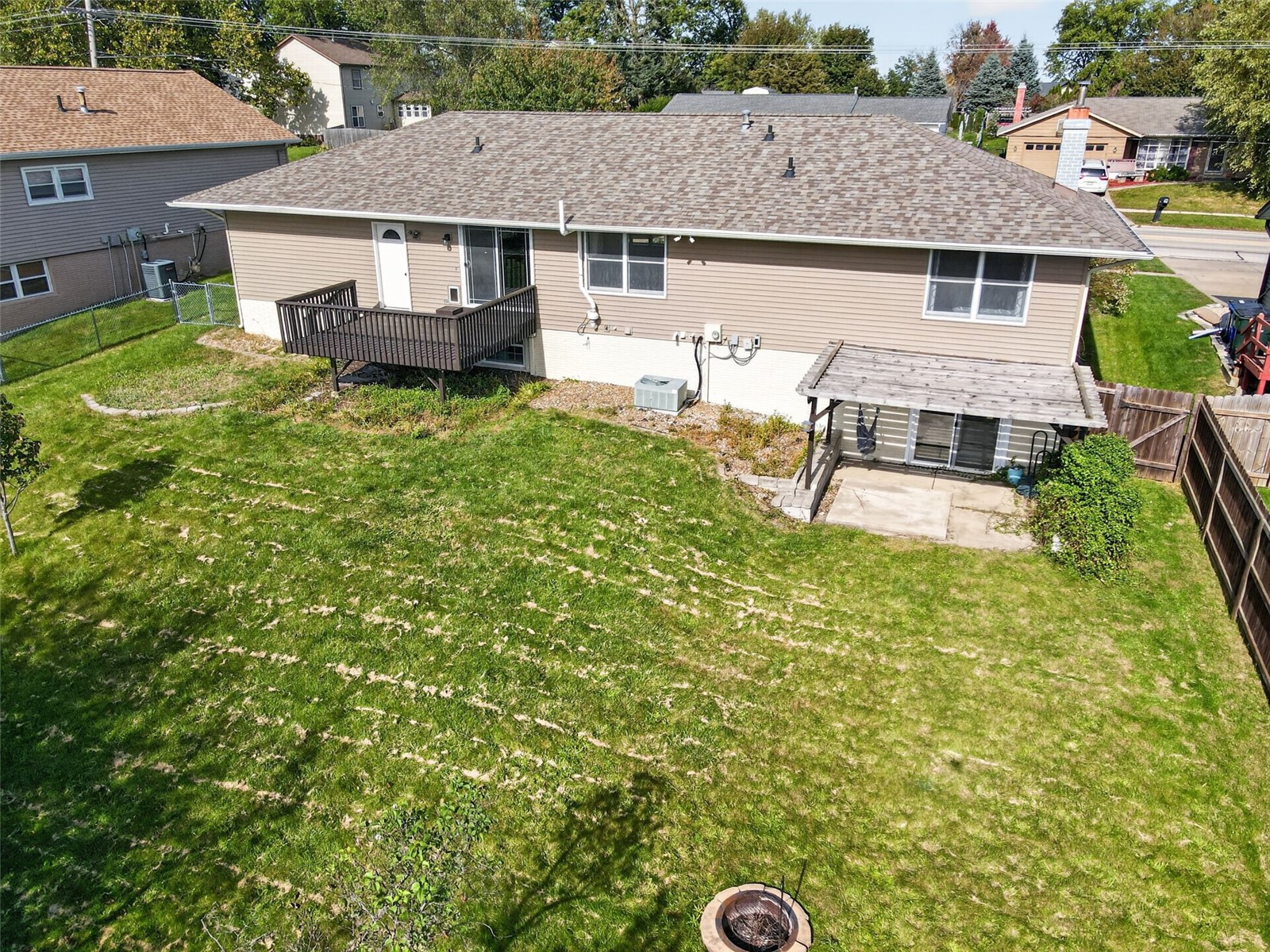 219 Boyson NE Cedar Rapids IA 52402