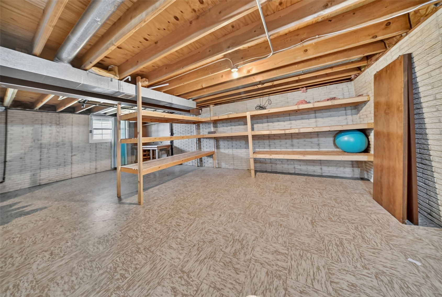 219 Boyson NE Cedar Rapids IA 52402