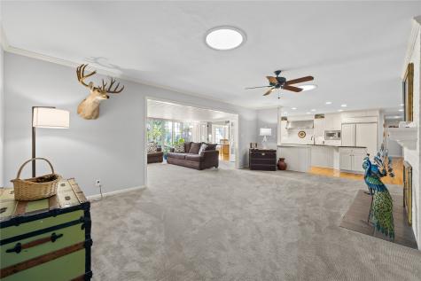 2915 Indian Hill Road SE Cedar Rapids IA 52403