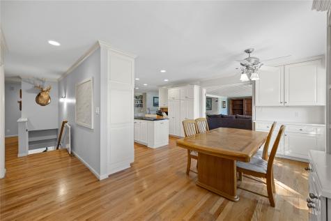 2915 Indian Hill Road SE Cedar Rapids IA 52403