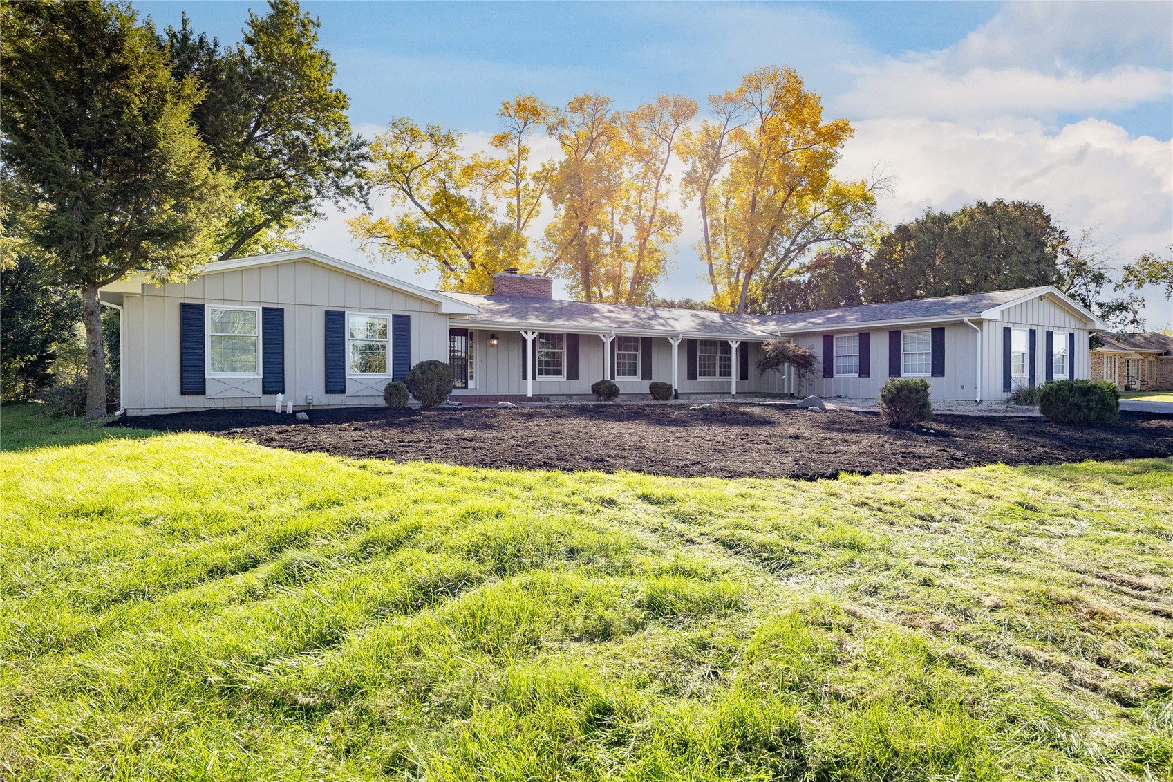 2915 Indian Hill Road SE Cedar Rapids IA 52403