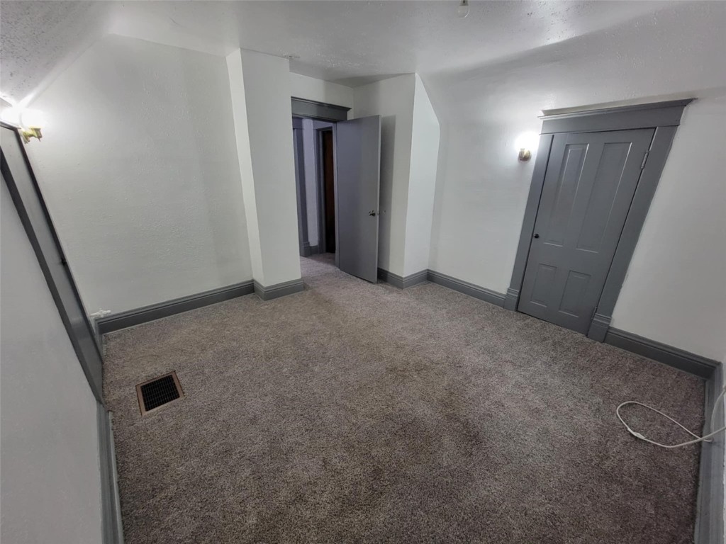 611 17th Street NE Cedar Rapids IA 52402