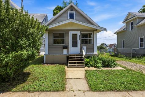 1019 10 Street SW Cedar Rapids IA 52404