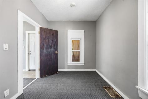 1019 10 Street SW Cedar Rapids IA 52404