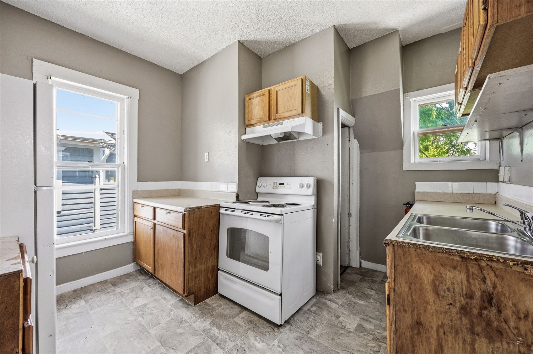 1019 10 Street SW Cedar Rapids IA 52404