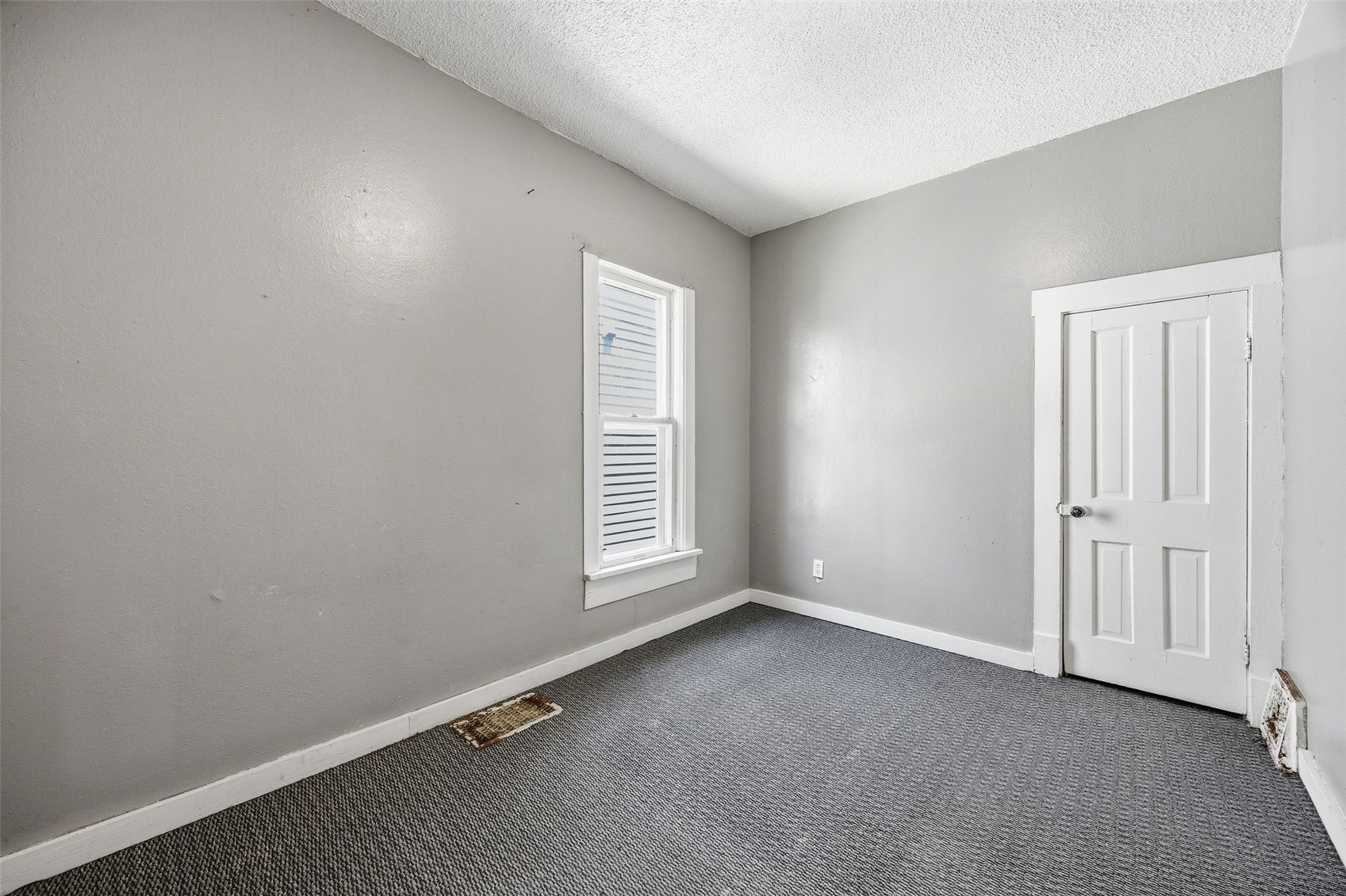 1019 10 Street SW Cedar Rapids IA 52404
