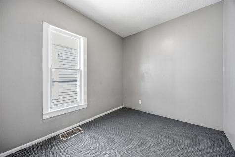 1019 10 Street SW Cedar Rapids IA 52404