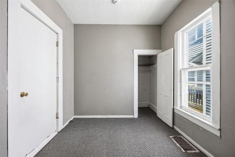 1019 10 Street SW Cedar Rapids IA 52404