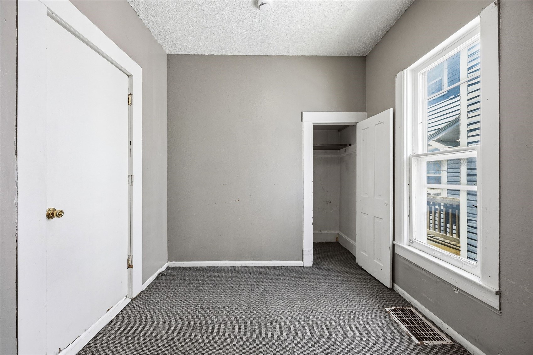 1019 10 Street SW Cedar Rapids IA 52404