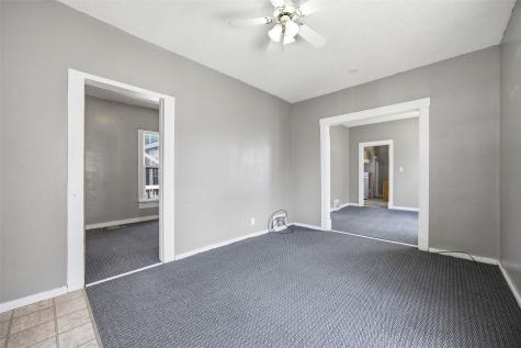 1019 10 Street SW Cedar Rapids IA 52404