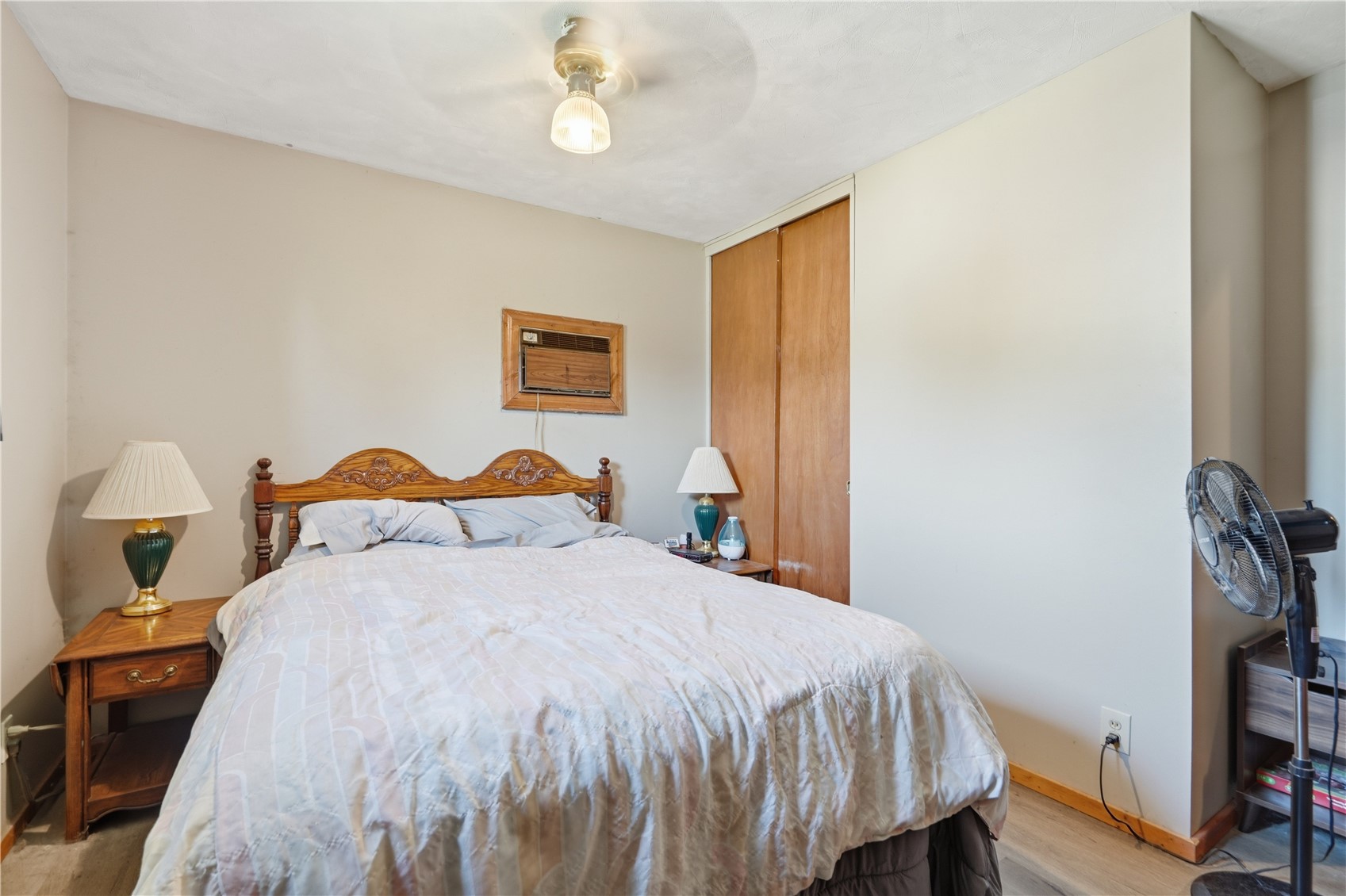 645 40th Street NE Cedar Rapids IA 52402