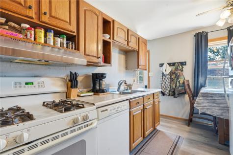 645 40th Street NE Cedar Rapids IA 52402