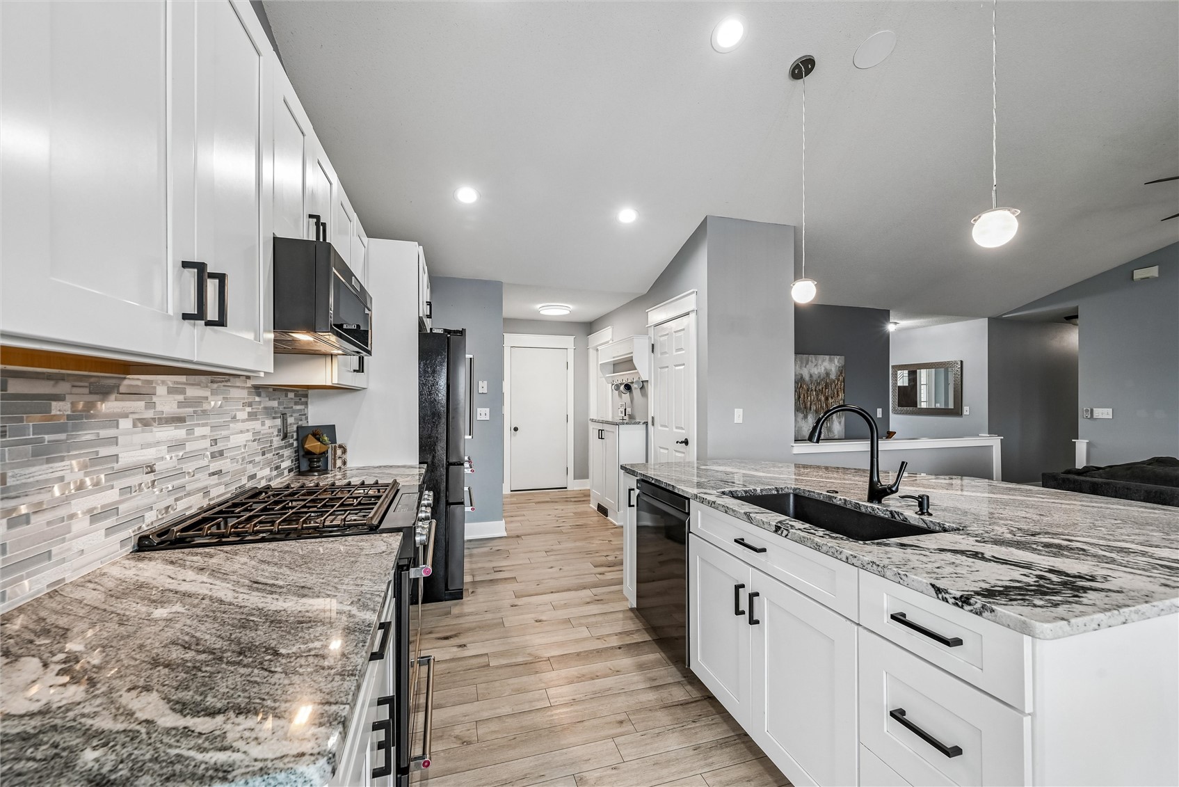 507 Limerock NW Cedar Rapids IA 52405