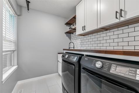 507 Limerock NW Cedar Rapids IA 52405