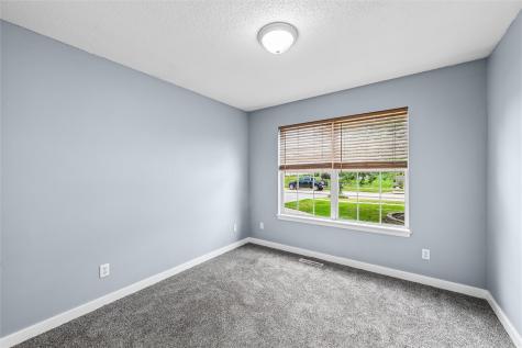 507 Limerock NW Cedar Rapids IA 52405
