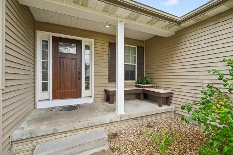 507 Limerock NW Cedar Rapids IA 52405