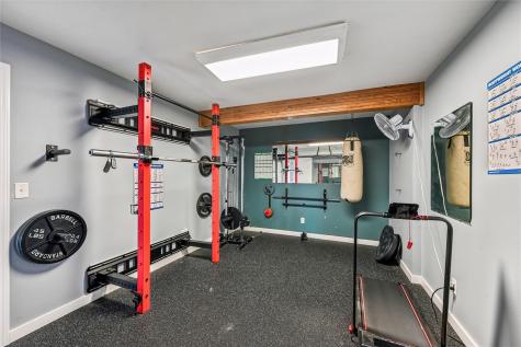507 Limerock NW Cedar Rapids IA 52405