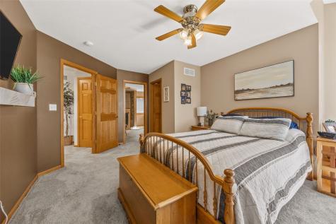 5185 Elderton Drive Marion IA 52302