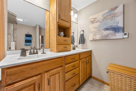 5185 Elderton Drive Marion IA 52302