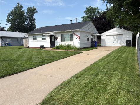 1104 16th Street SW Cedar Rapids IA 52404