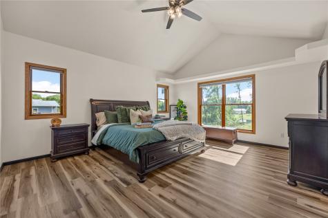 7987 218th Avenue Martelle IA 52305