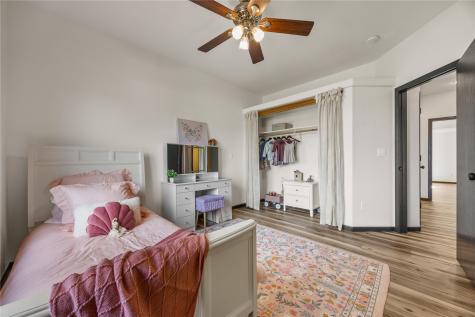 7987 218th Avenue Martelle IA 52305