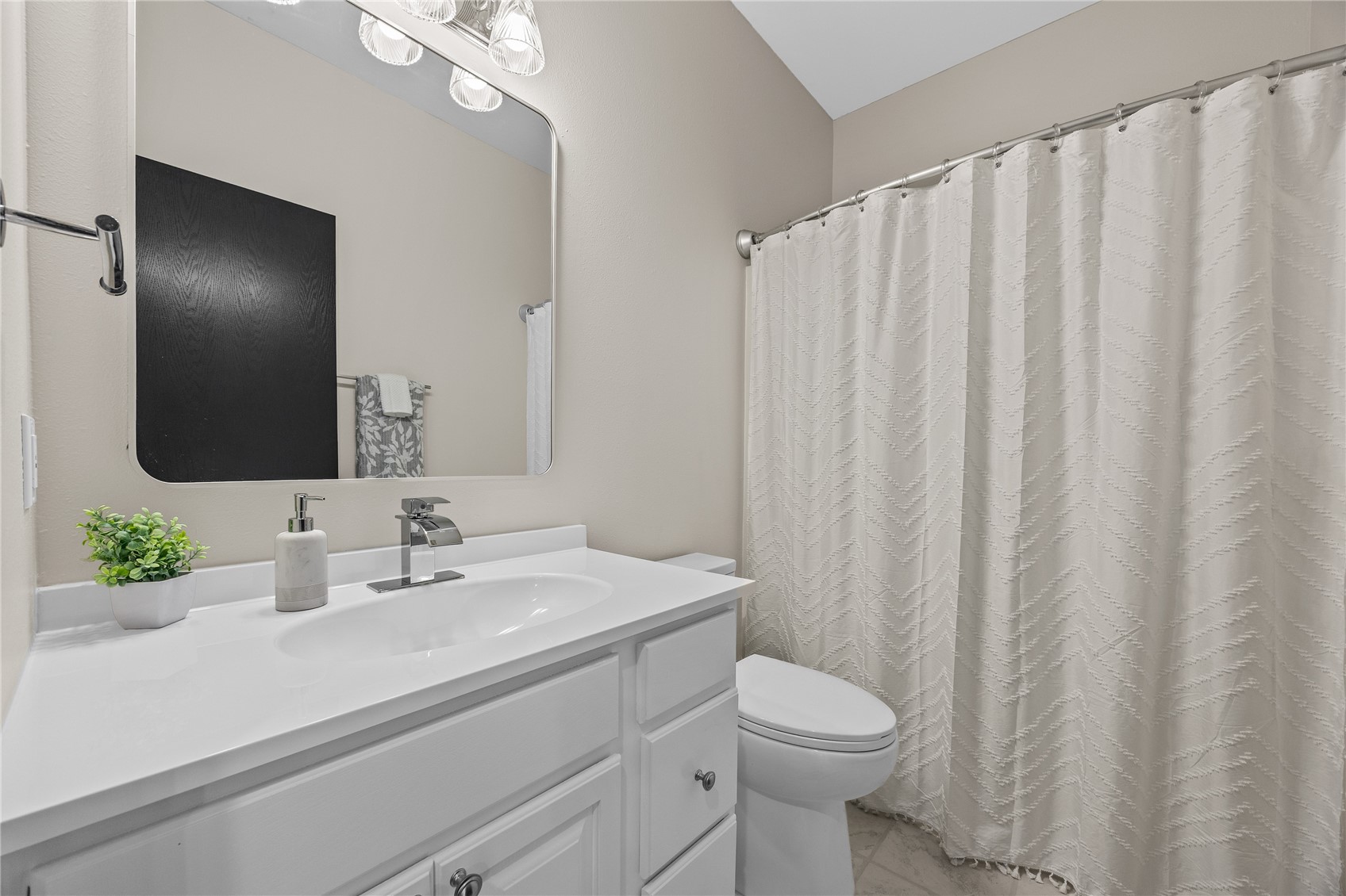 7987 218th Avenue Martelle IA 52305