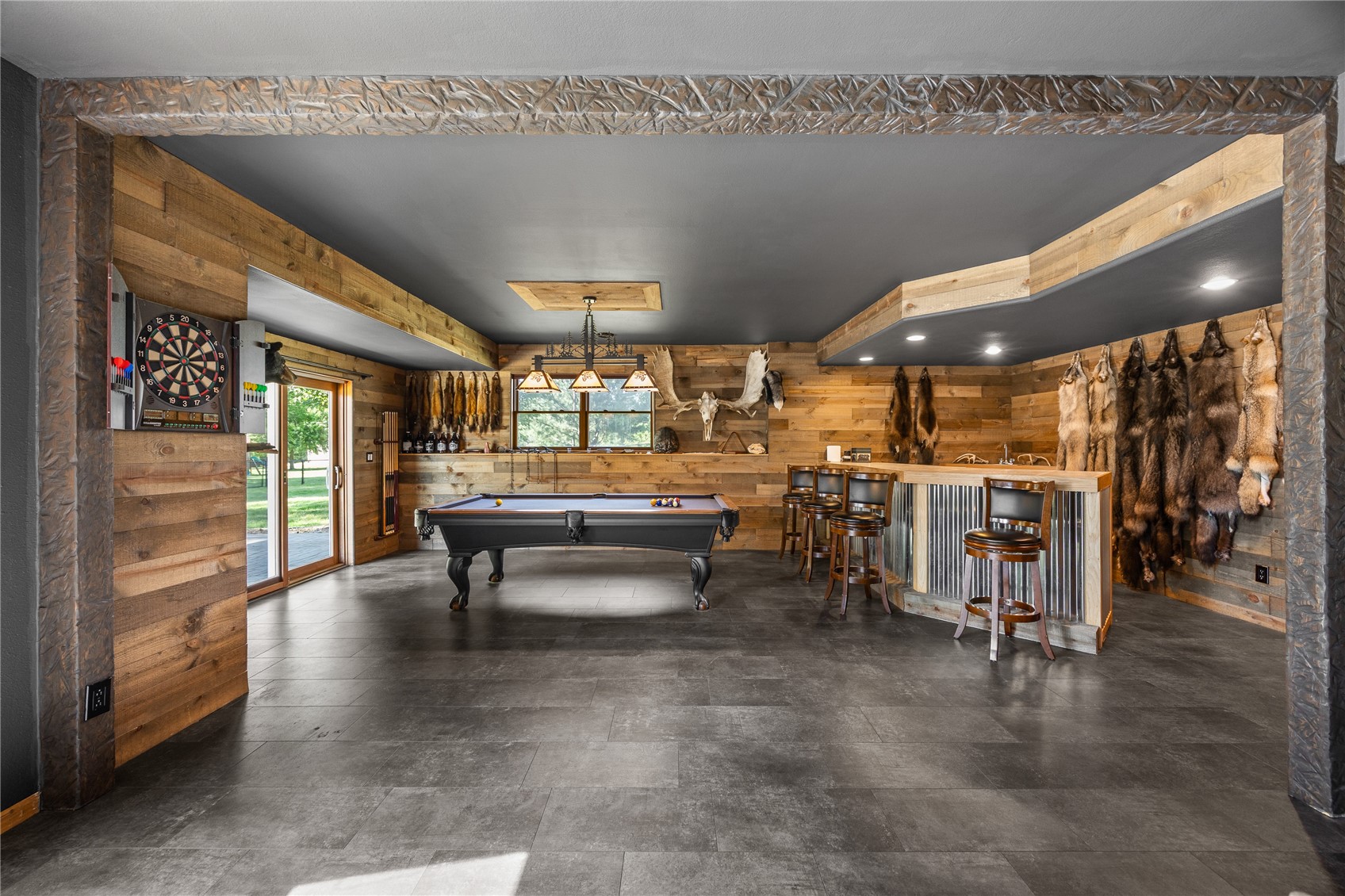 7987 218th Avenue Martelle IA 52305