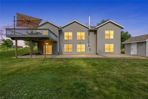 7987 218th Avenue Martelle IA 52305