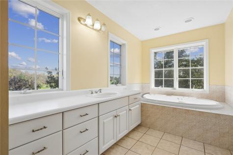 1837 Jordan Creek Road NE Solon IA 52333