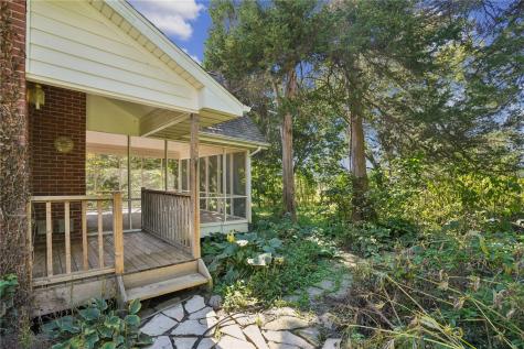 1837 Jordan Creek Road NE Solon IA 52333