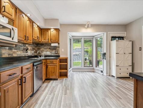 396 Red Fox Road SE Cedar Rapids IA 52403