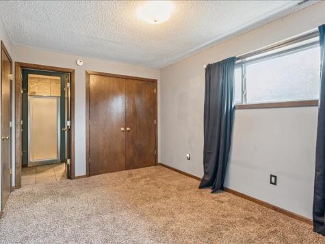 396 Red Fox Road SE Cedar Rapids IA 52403