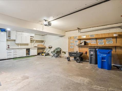 396 Red Fox Road SE Cedar Rapids IA 52403
