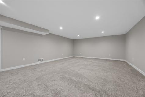 1609 38th Street SE Cedar Rapids IA 52403