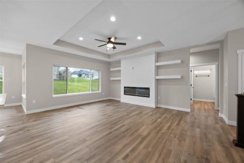 1609 38th Street SE Cedar Rapids IA 52403