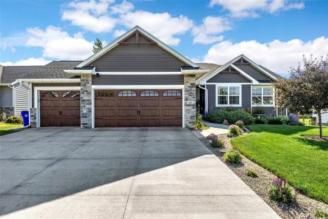 1626 Prairie Rose Drive SW Cedar Rapids IA 52404
