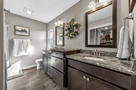 1626 Prairie Rose Drive SW Cedar Rapids IA 52404