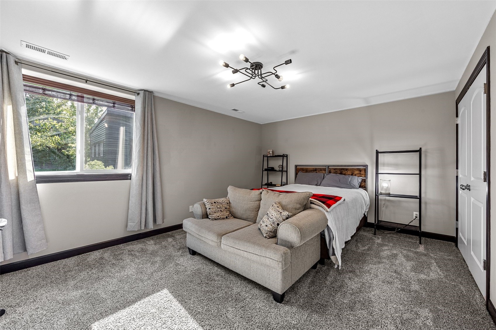 1626 Prairie Rose Drive SW Cedar Rapids IA 52404