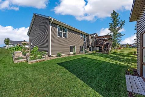 1626 Prairie Rose Drive SW Cedar Rapids IA 52404