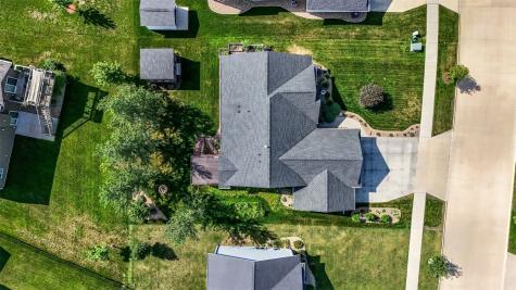1626 Prairie Rose Drive SW Cedar Rapids IA 52404