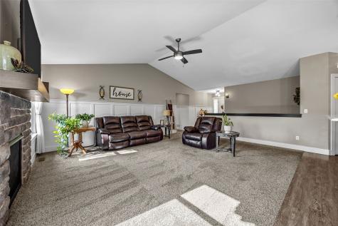 1626 Prairie Rose Drive SW Cedar Rapids IA 52404