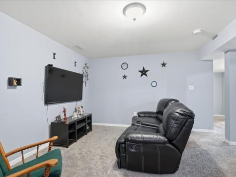 1009 Business 30 SW Mt Vernon IA 52314
