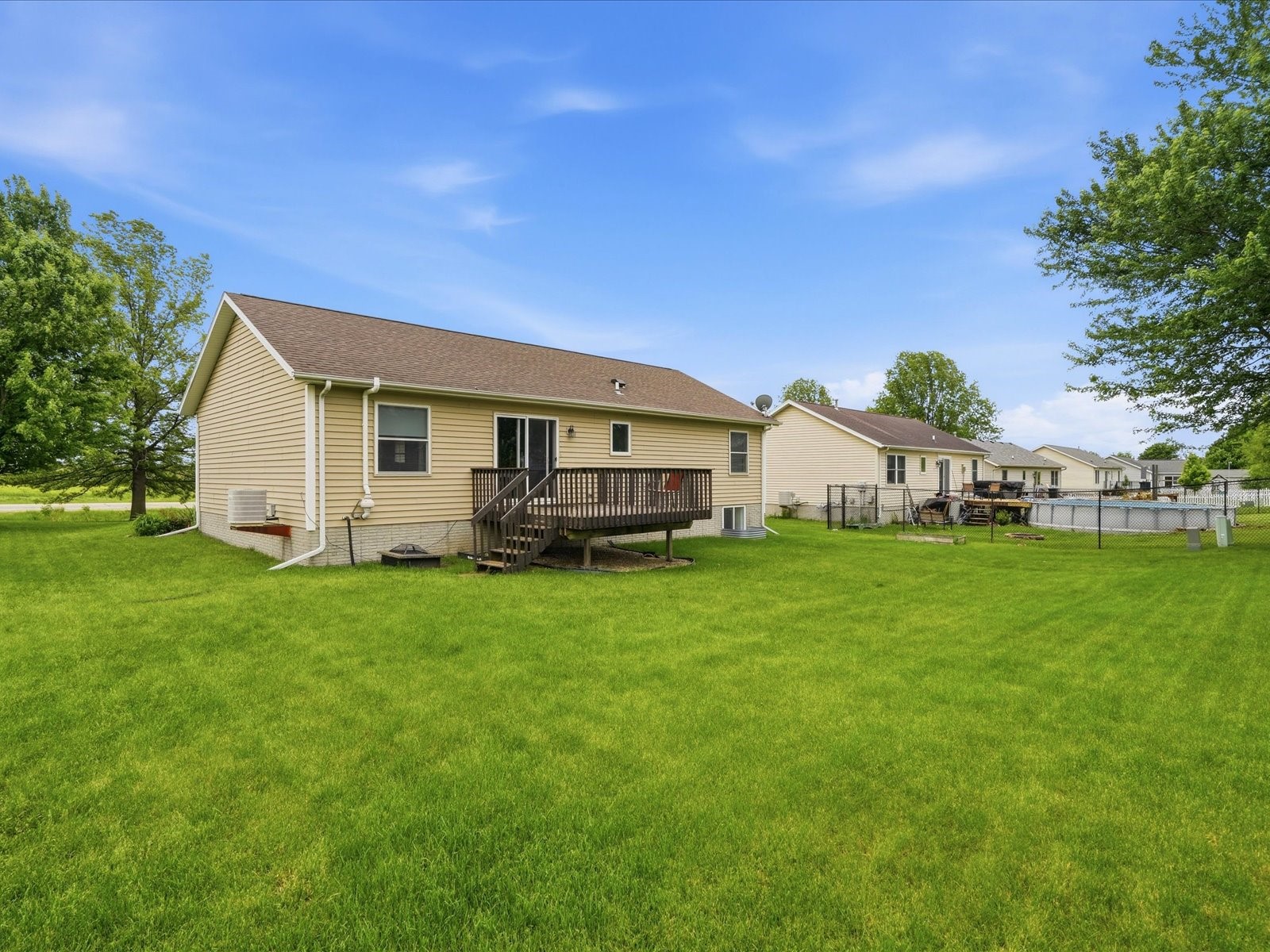 1009 Business 30 SW Mt Vernon IA 52314