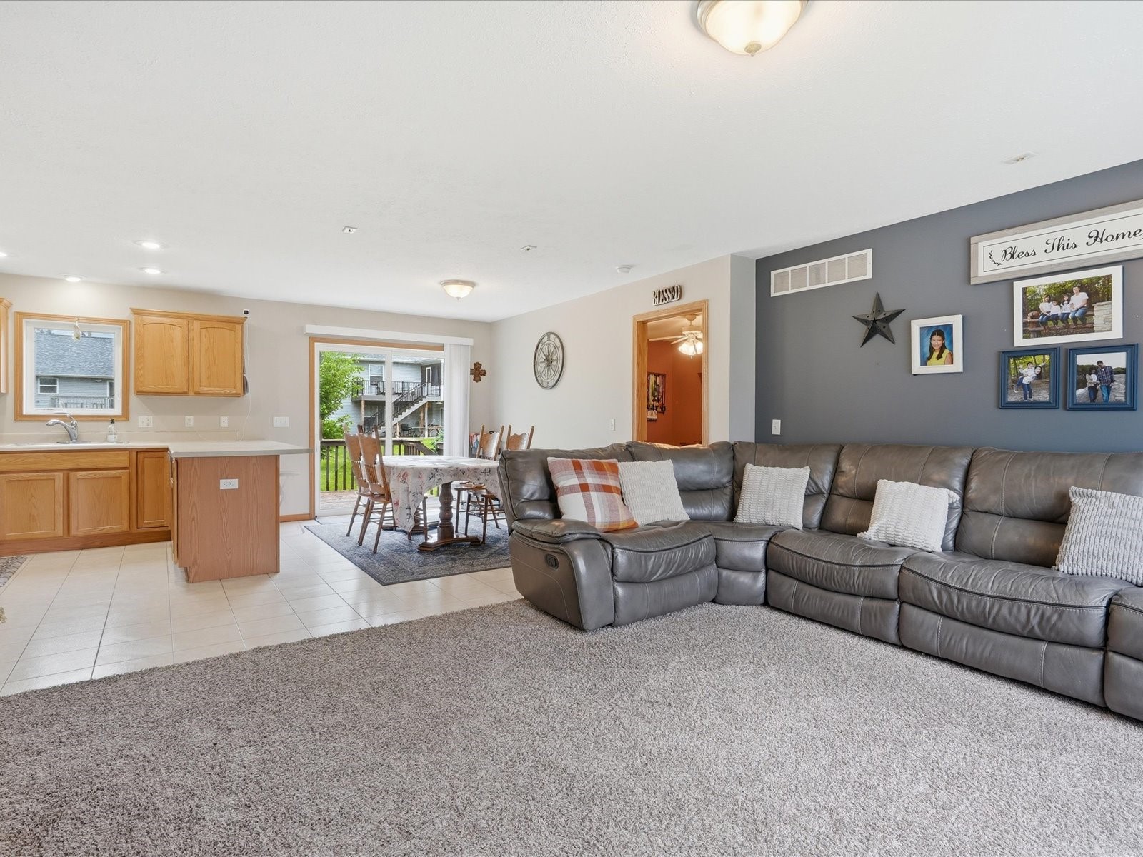 1009 Business 30 SW Mt Vernon IA 52314