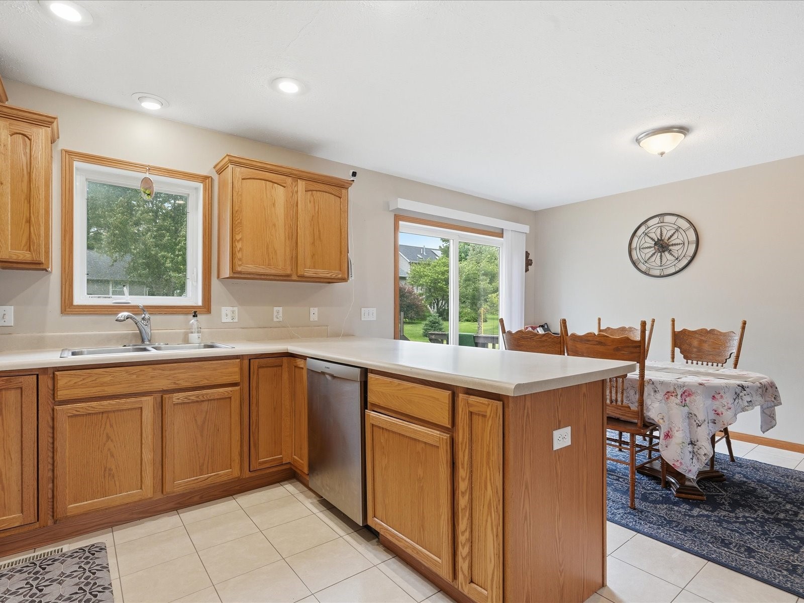 1009 Business 30 SW Mt Vernon IA 52314