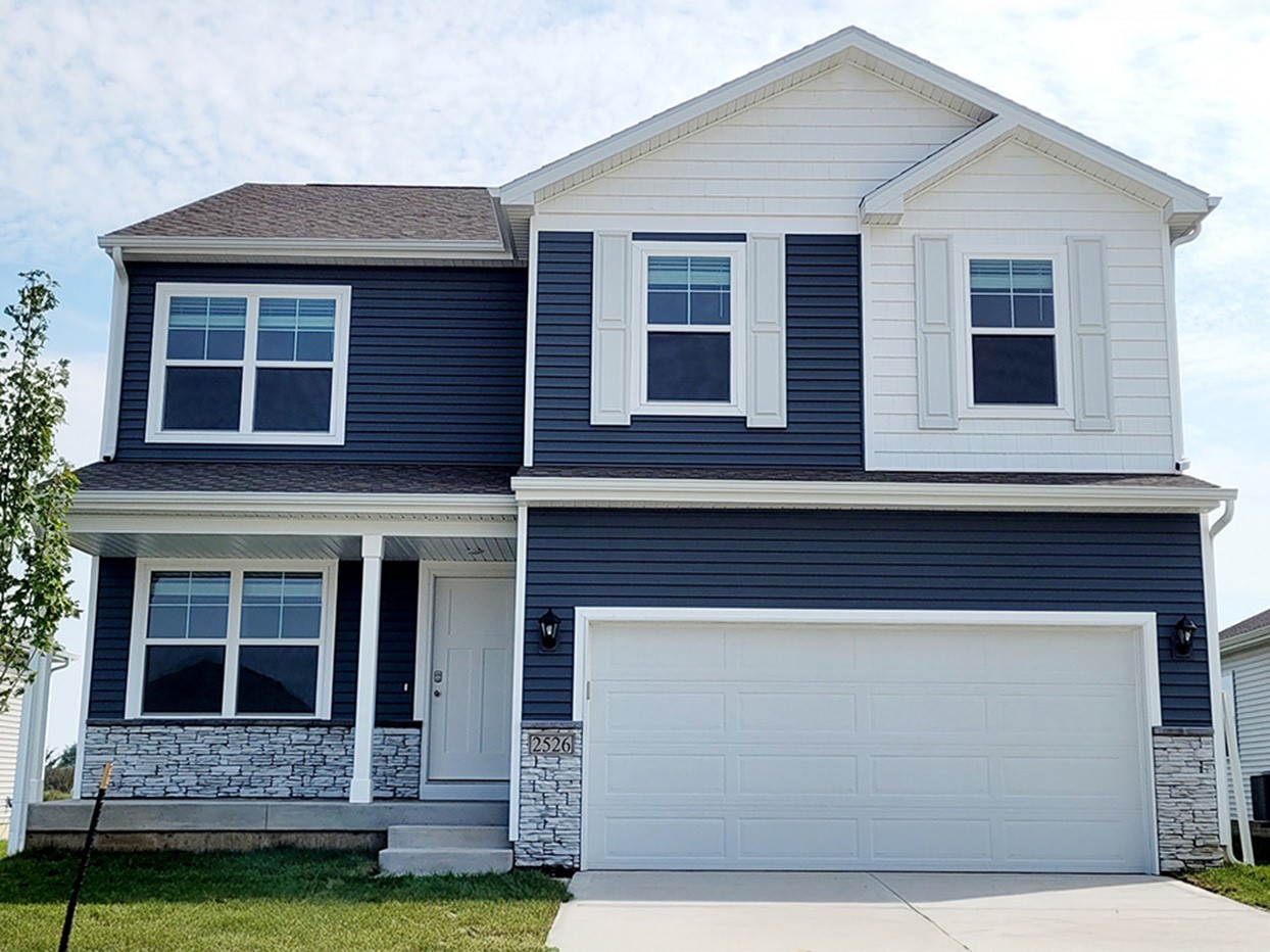 728 E Goldfinch Drive Tiffin IA 52340